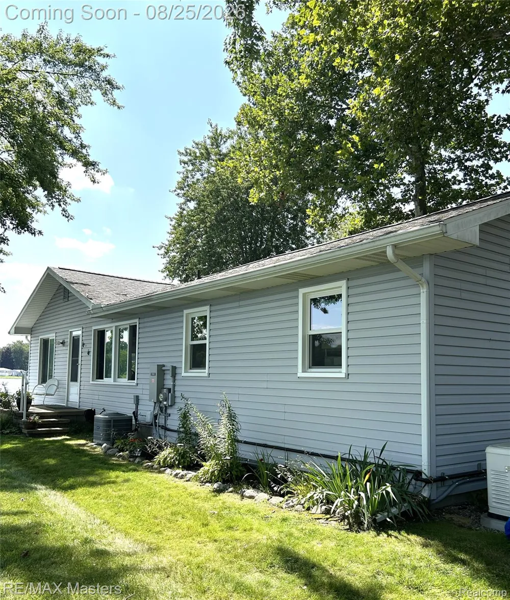 350 Dewey Lake Beach Cambridge Township, MI 49230