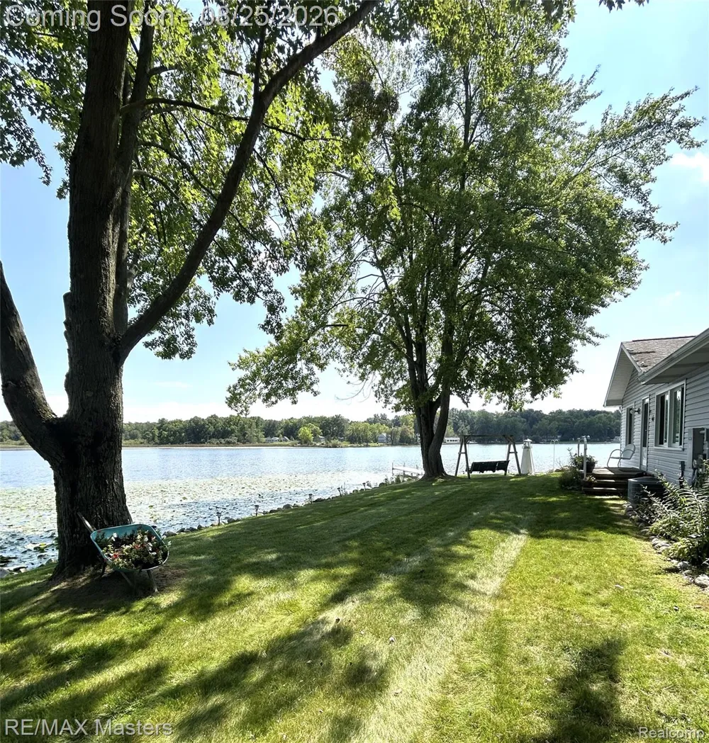 350 Dewey Lake Beach Cambridge Township, MI 49230