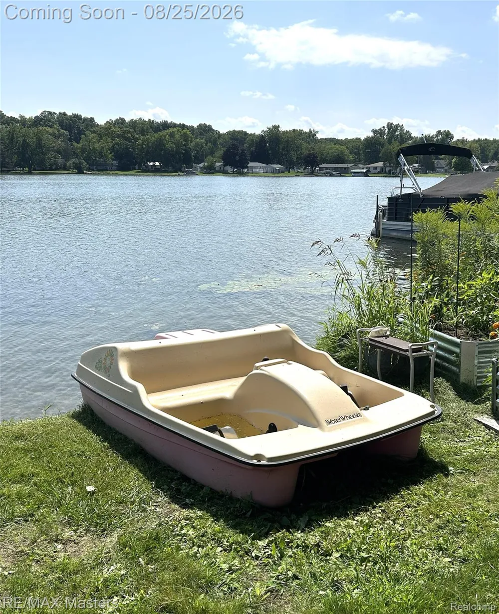 350 Dewey Lake Beach Cambridge Township, MI 49230