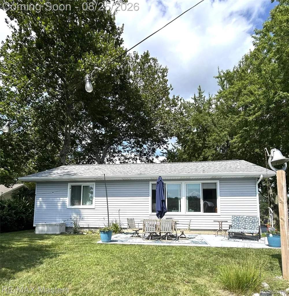 350 Dewey Lake Beach Cambridge Township, MI 49230