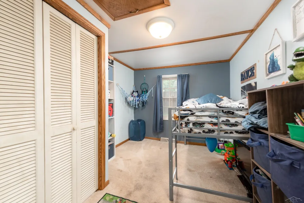 1610 E Ashman Street Midland City, MI 48642