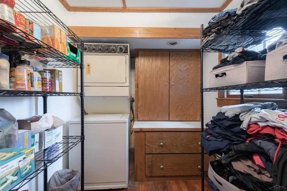 1610 E Ashman Street Midland City, MI 48642