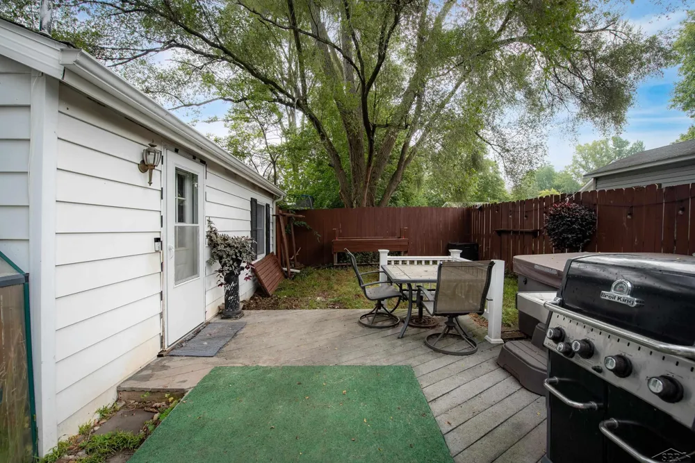 1610 E Ashman Street Midland City, MI 48642