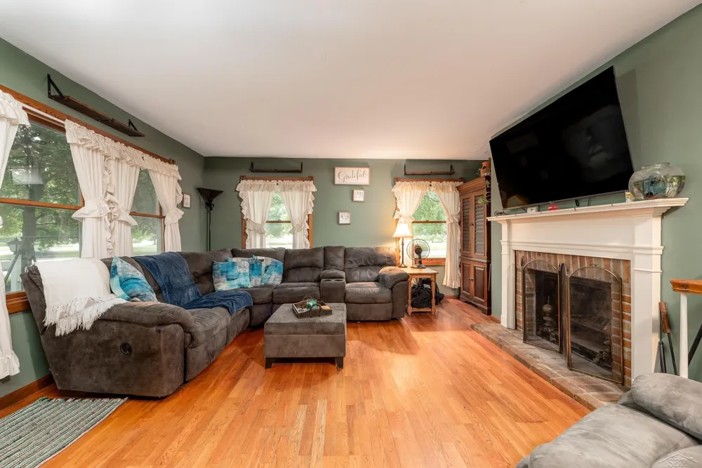 1610 E Ashman Street Midland City, MI 48642