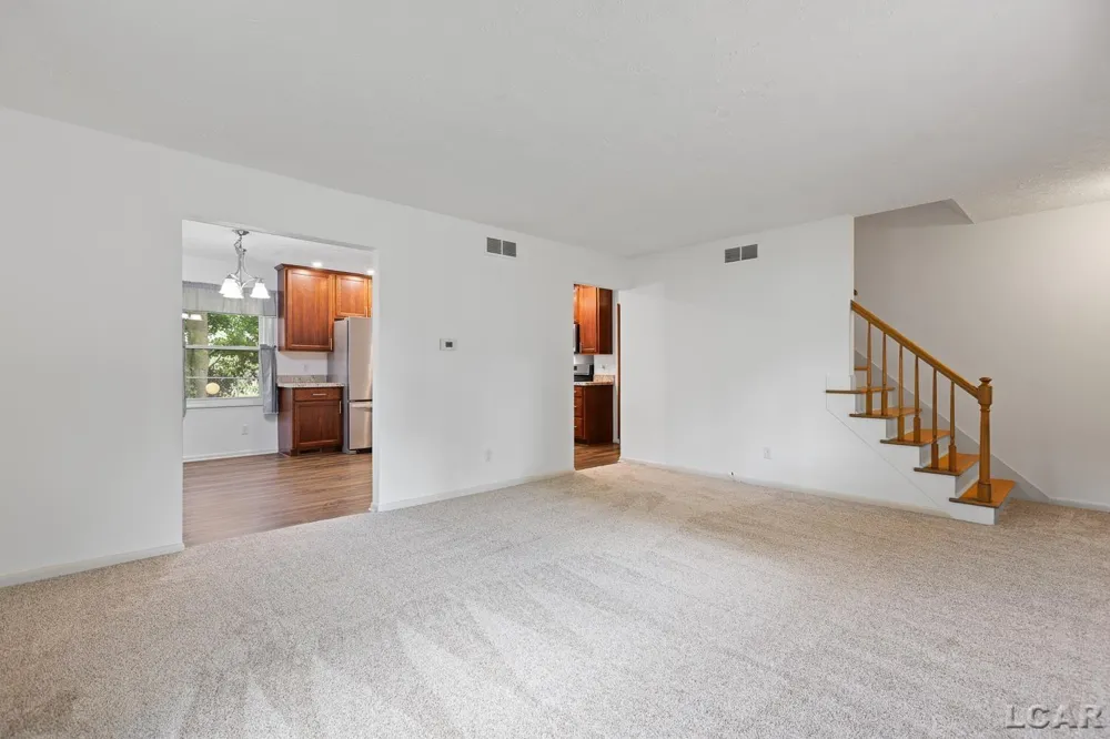 972 Gettysburg Drive Adrian City, MI 49221