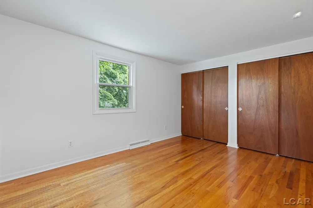 972 Gettysburg Drive Adrian City, MI 49221