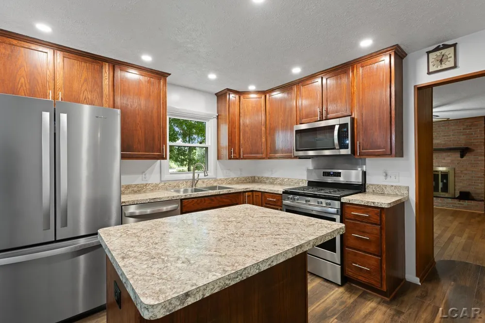 972 Gettysburg Drive Adrian City, MI 49221