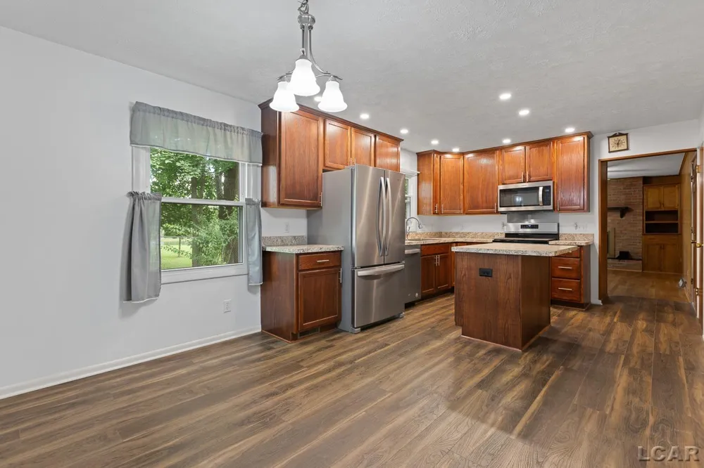 972 Gettysburg Drive Adrian City, MI 49221