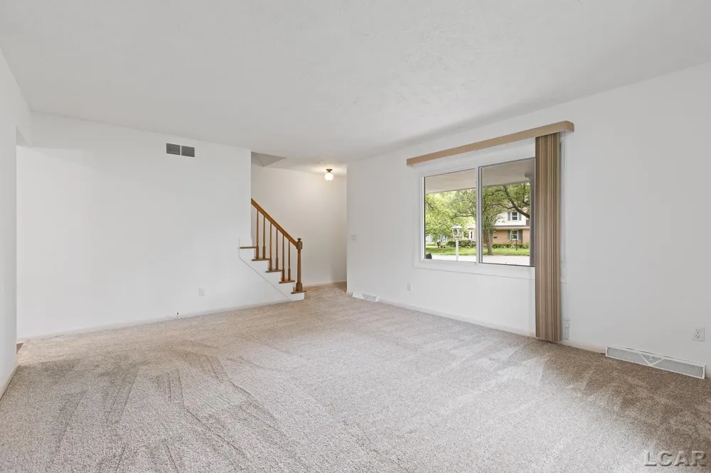 972 Gettysburg Drive Adrian City, MI 49221