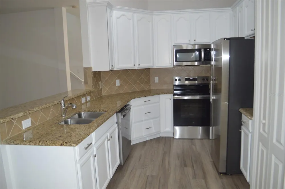 6828 HELMSLEY CIRCLE Windermere, FL 34786