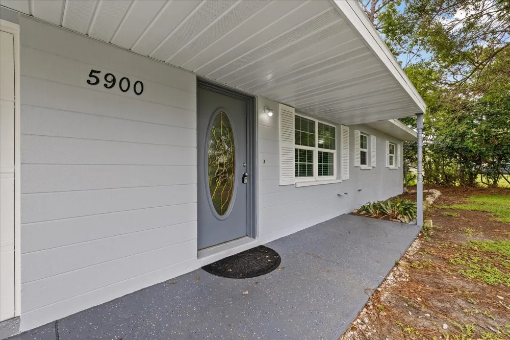5900 AVOCADO STREET Zephyrhills, FL 33542