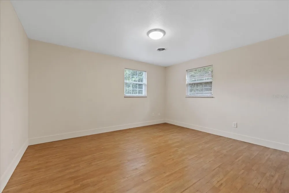 5900 AVOCADO STREET Zephyrhills, FL 33542