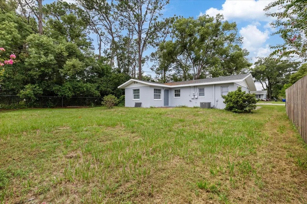 5900 AVOCADO STREET Zephyrhills, FL 33542