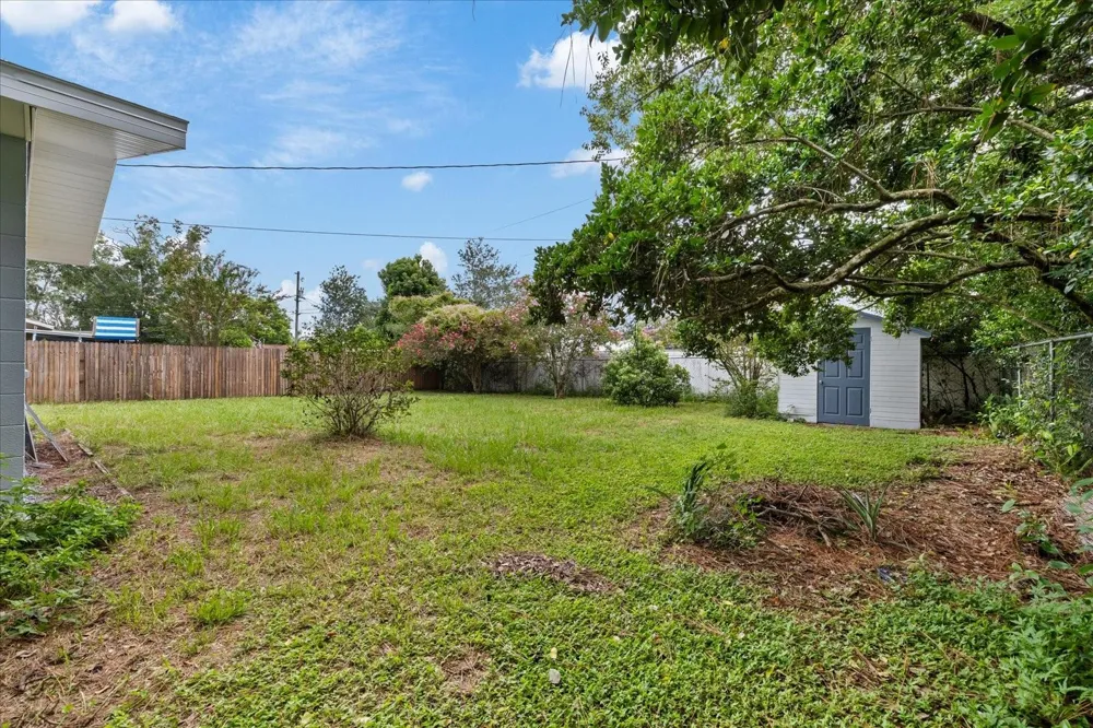 5900 AVOCADO STREET Zephyrhills, FL 33542