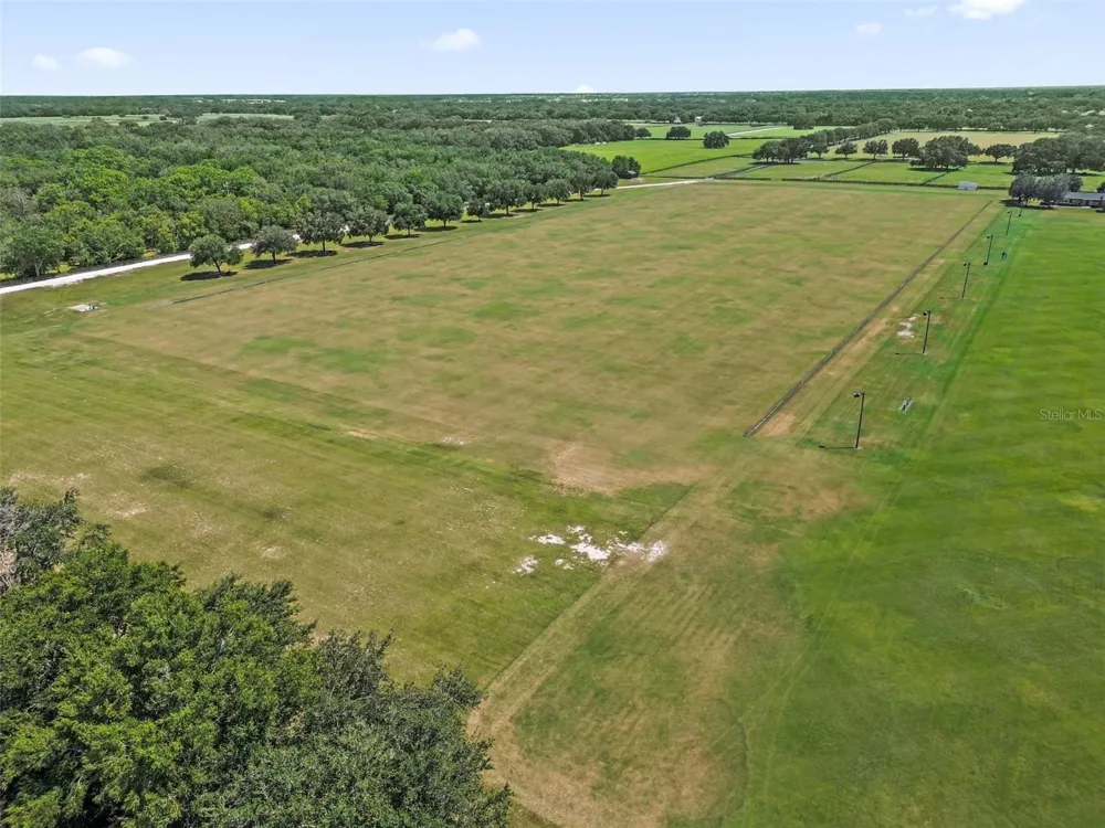 2801 BARBOZA DRIVE The Villages, FL 32162