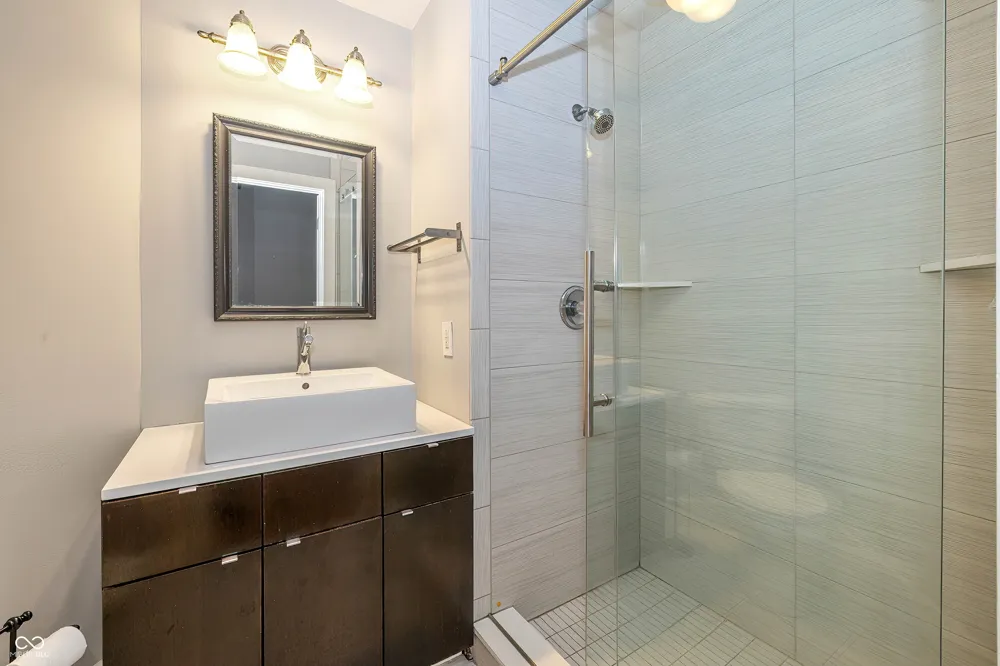611 Park Avenue #105 Indianapolis, IN 46204