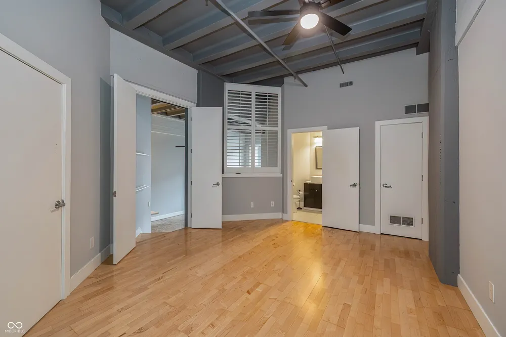 611 Park Avenue #105 Indianapolis, IN 46204