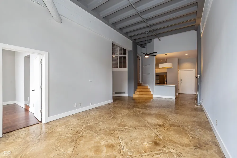 611 Park Avenue #105 Indianapolis, IN 46204