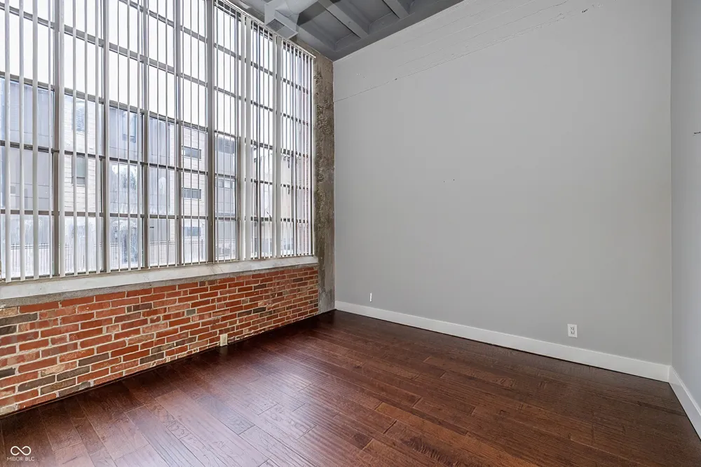 611 Park Avenue #105 Indianapolis, IN 46204