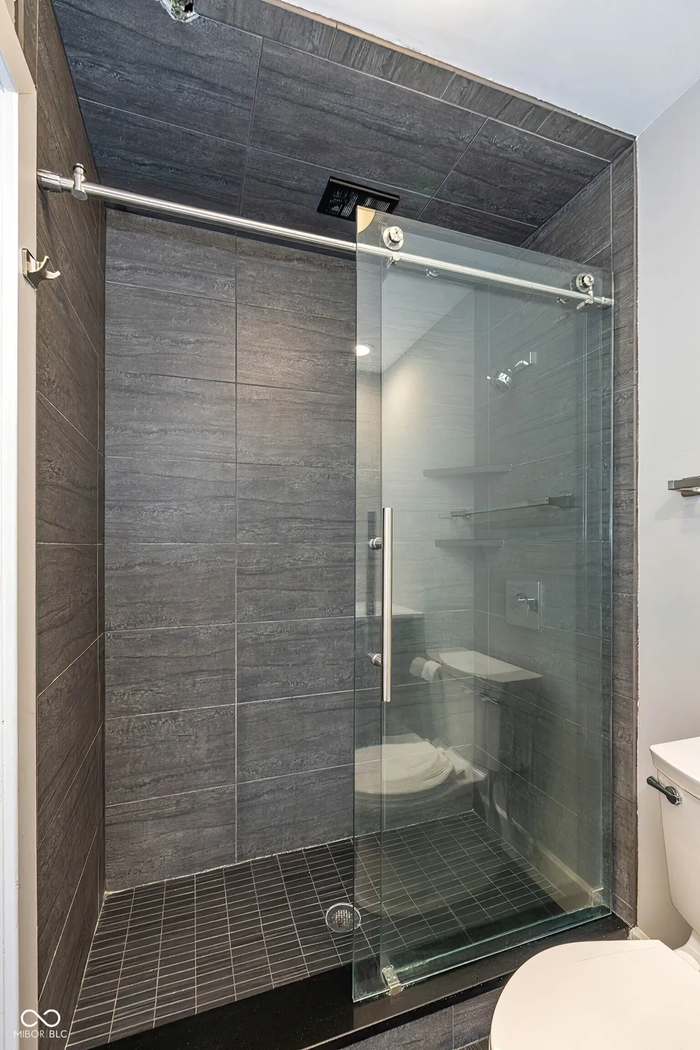 611 Park Avenue #105 Indianapolis, IN 46204