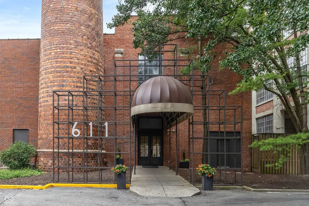 611 Park Avenue #105 Indianapolis, IN 46204