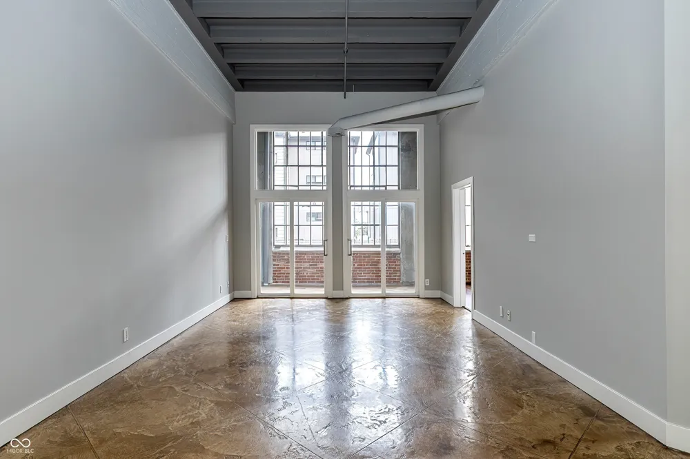 611 Park Avenue #105 Indianapolis, IN 46204