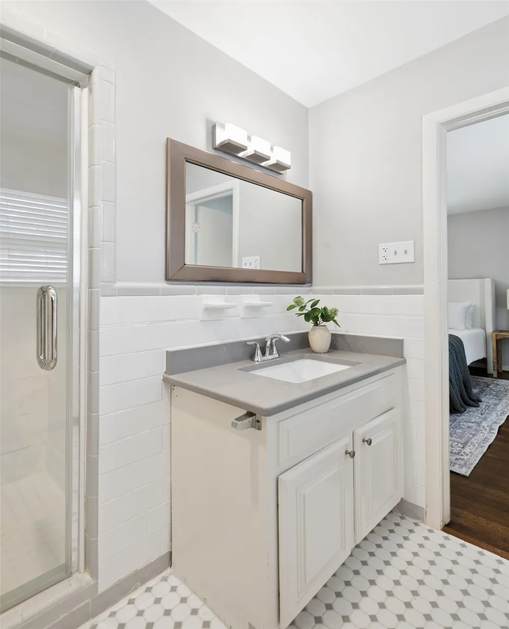 2546 Telegraph Avenue Dallas, TX 75228