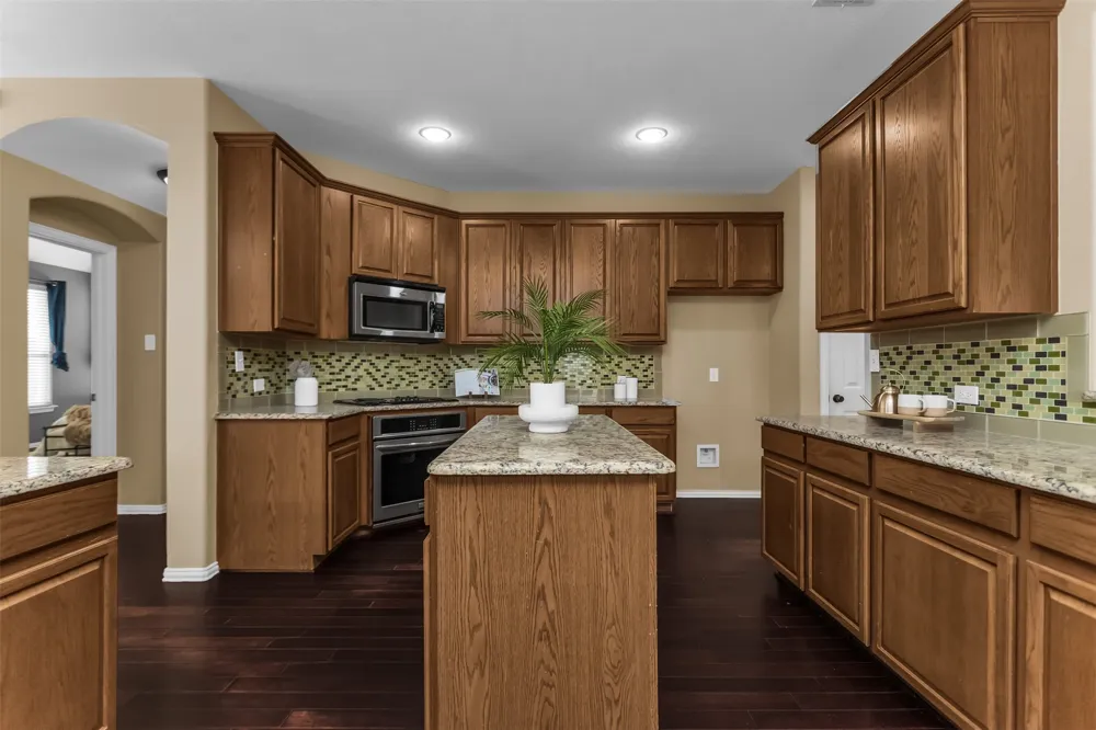11701 Lampwick Lane Frisco, TX 75035
