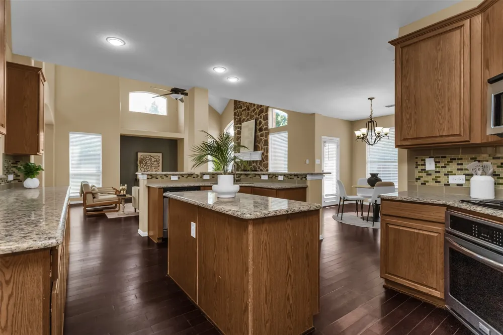 11701 Lampwick Lane Frisco, TX 75035