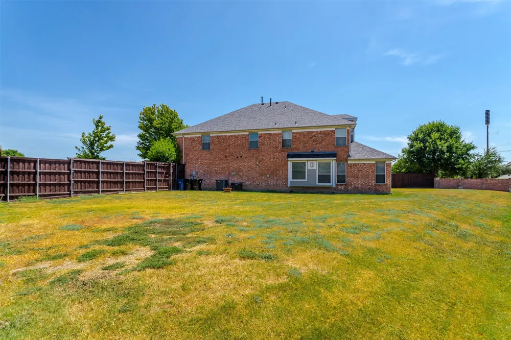 11701 Lampwick Lane Frisco, TX 75035