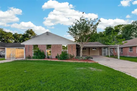 11206 Huggins Drive