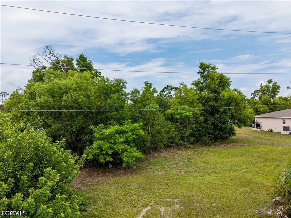 NW 40th Avenue Cape Coral, FL 33993