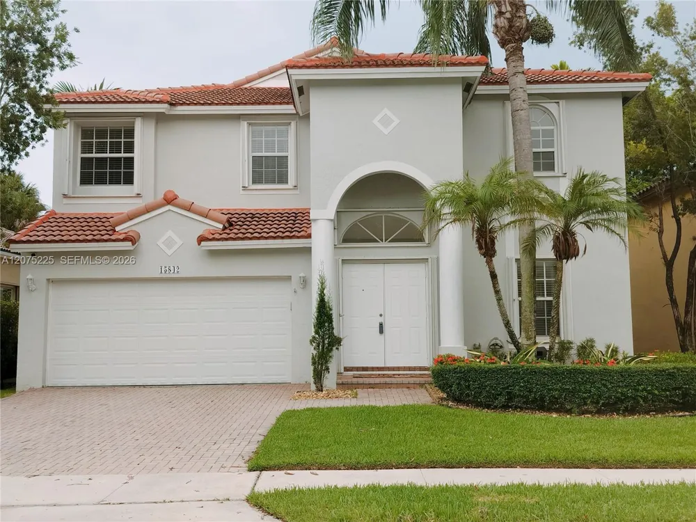 15842 SW 14 ST Pembroke Pines, FL 33027