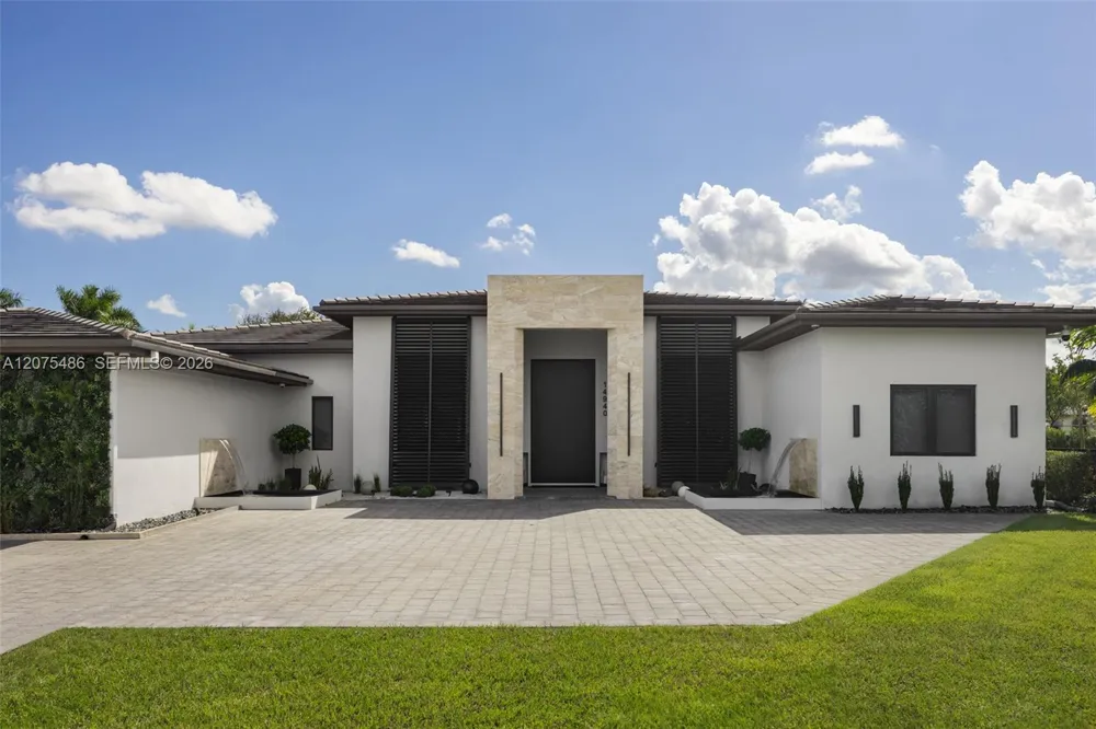 14940 SW 16th Ct Davie, FL 33326