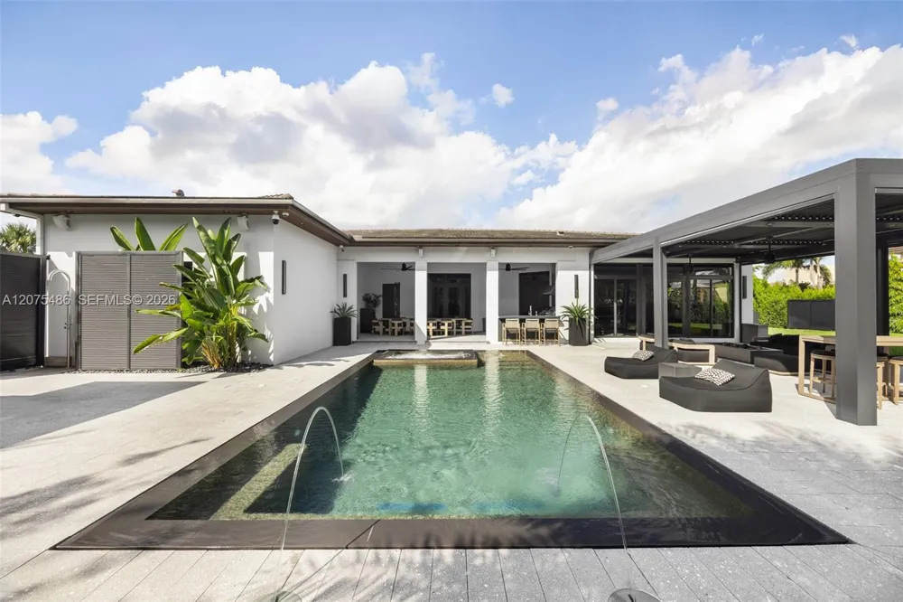 14940 SW 16th Ct Davie, FL 33326