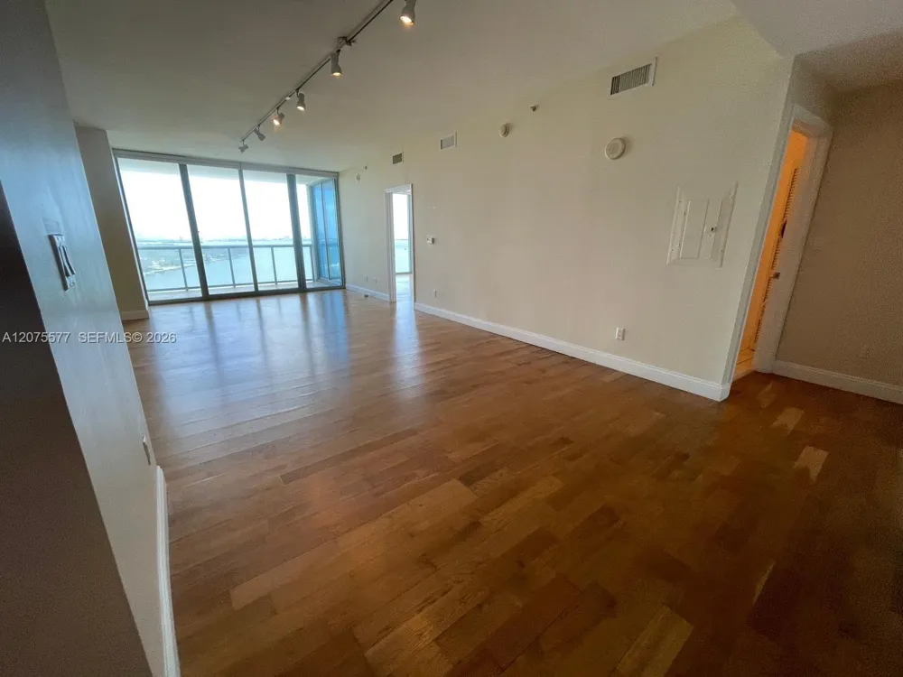 601 NE 36th St #1209 Miami, FL 33137