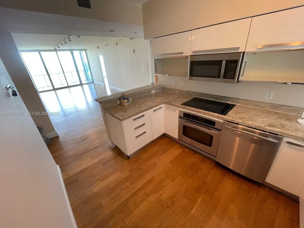 601 NE 36th St #1209 Miami, FL 33137