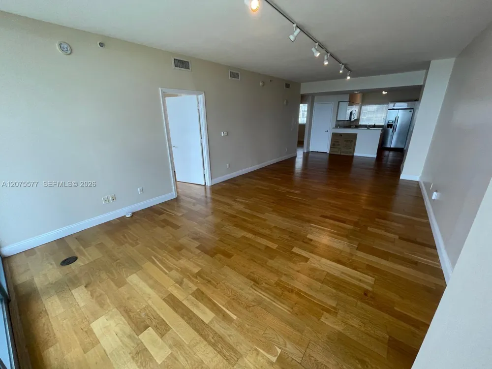 601 NE 36th St #1209 Miami, FL 33137