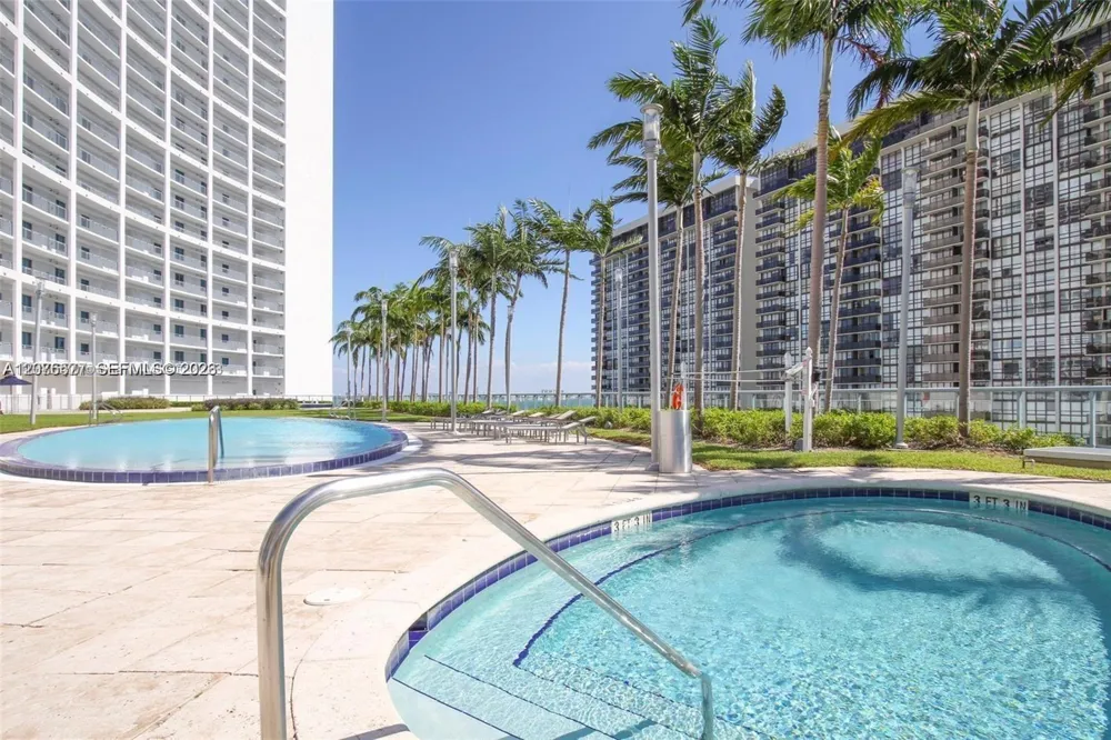601 NE 36th St #1209 Miami, FL 33137