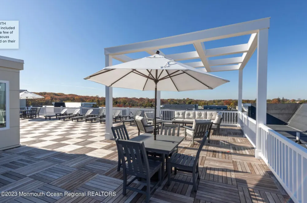 158 First Avenue #208 Atlantic Highlands, NJ 07716
