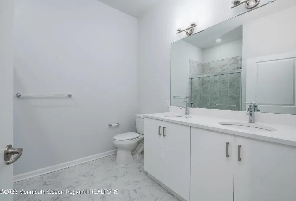 158 First Avenue #208 Atlantic Highlands, NJ 07716