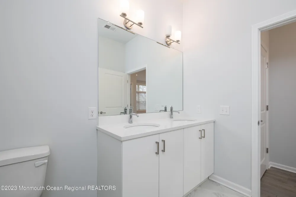 158 First Avenue #208 Atlantic Highlands, NJ 07716