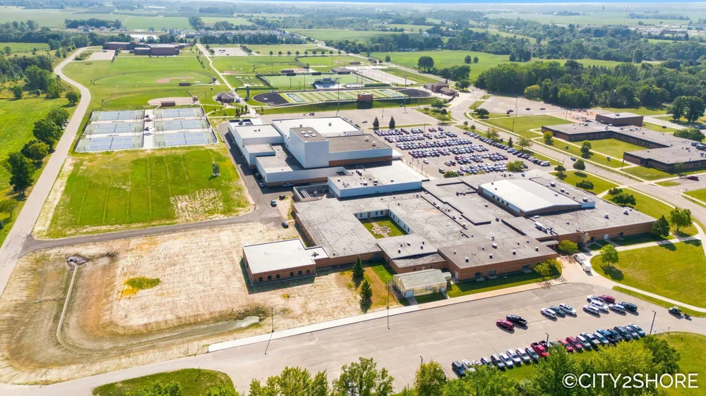 418 Harrison Street Coopersville City, MI 49404