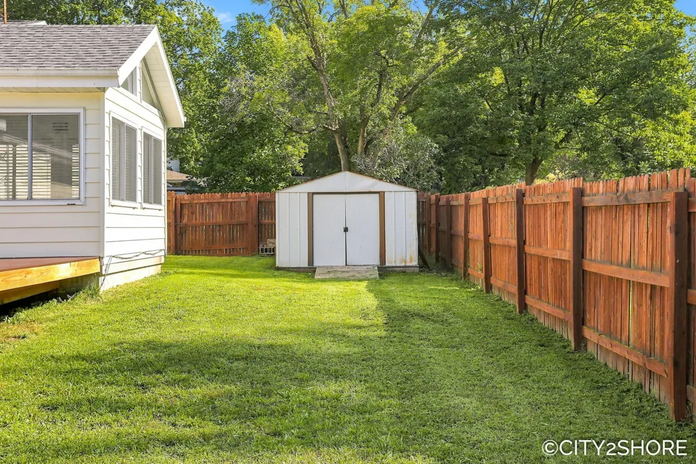 418 Harrison Street Coopersville City, MI 49404