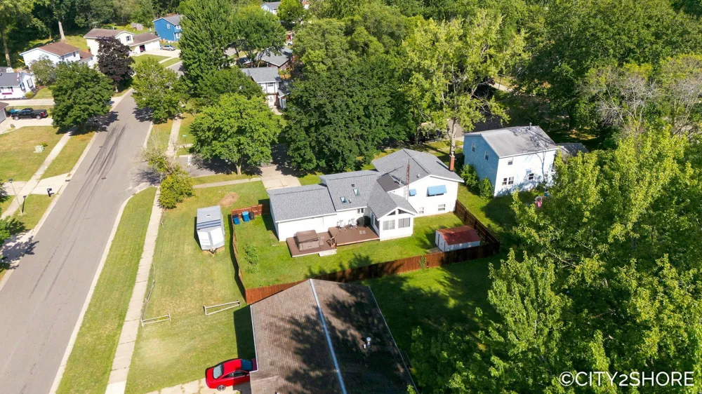 418 Harrison Street Coopersville City, MI 49404