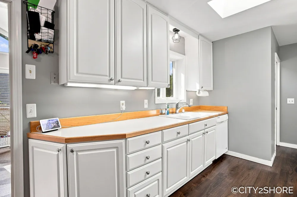 418 Harrison Street Coopersville City, MI 49404