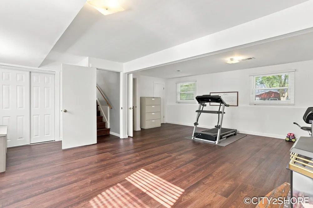 418 Harrison Street Coopersville City, MI 49404
