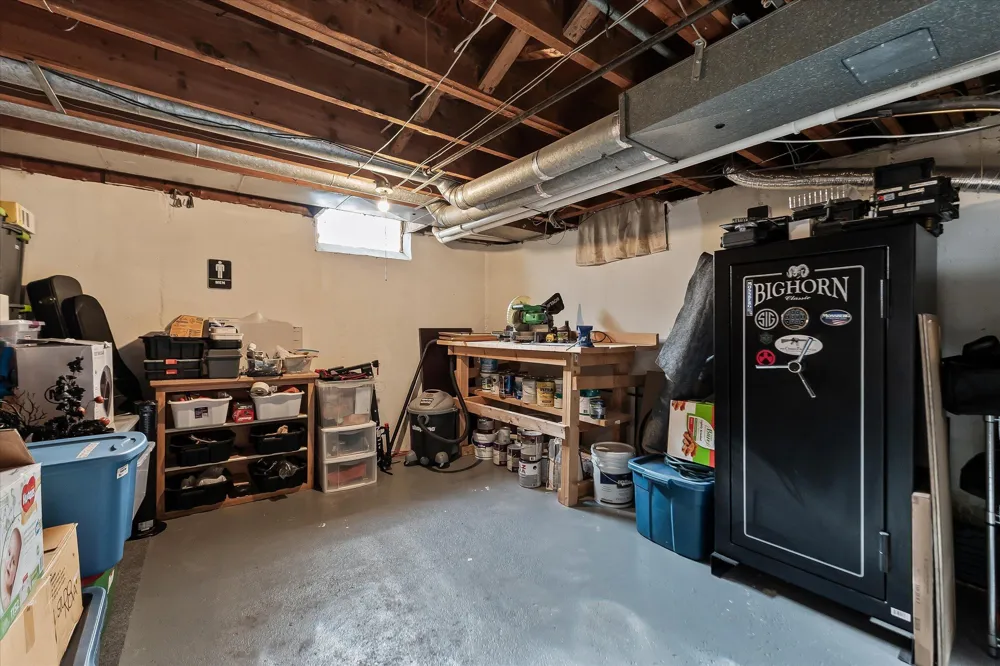 16943 Elizabeth Street Beverly Hills Village, MI 48025