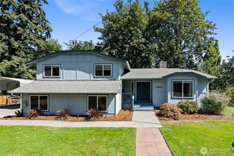 4803 E Maple Lane Circle