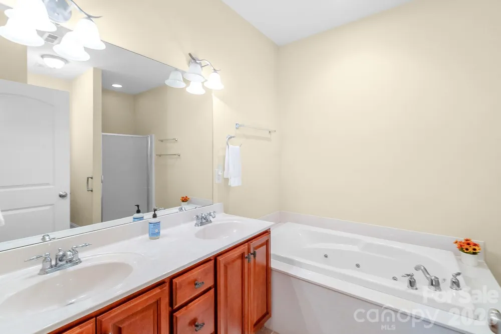 3697 Travertine Drive Lancaster, SC 29720